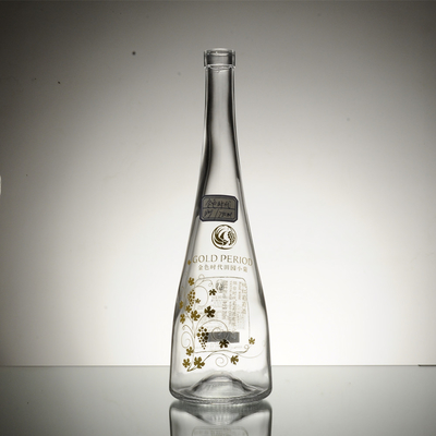 Botella de vidrio transparente de 750 ml de vodka con material de vidrio de piedra fuerte y tipo de sellado de corcho