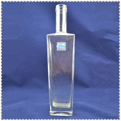 Estampado en caliente Manejo de la superficie Super Flint Gin de primera calidad Vodka 750ml Botella de vidrio cuadrada FOB
