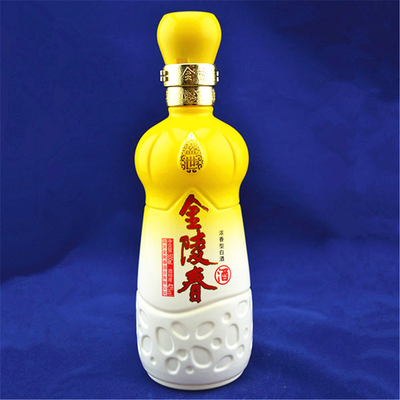 Botella de vidrio de licor blanco de 750 ml en forma de cohete para bebidas y bebidas