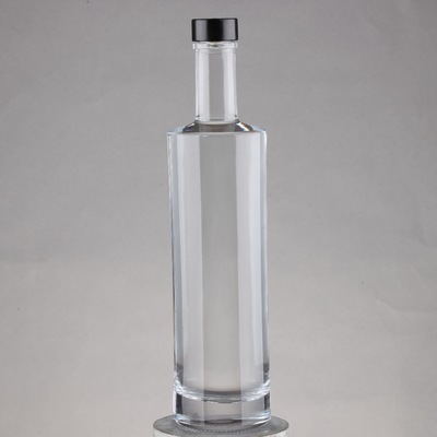 Botellas de vodka de 70cl 700ml hechas de vidrio de súper sílex con base gruesa y tipo de sellado de corcho