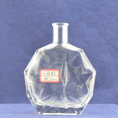 Material de vidrio de sílex en relieve de la Torre Eiffel Botella de licor de vidrio con corcho
