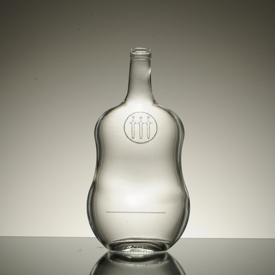500 ml de manejo de superficie de hielo en forma de mariposa Botella de vidrio de whisky para embalaje de vodka