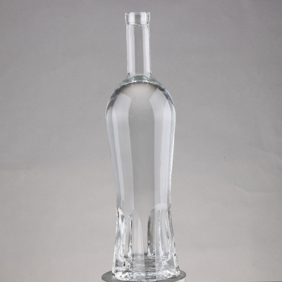 Botellas de whisky con tapa de guala de alta altura con corchos