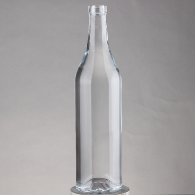 Botellas de whisky con tapa de guala de alta altura con corchos