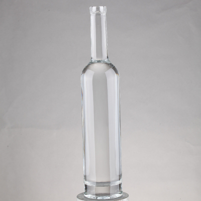 Botellas de whisky con tapa de guala de alta altura con corchos
