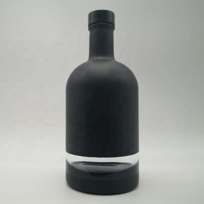 Botella de bebida de vidrio Super Flint de 750 ml en blanco y negro mate con etiqueta personalizada