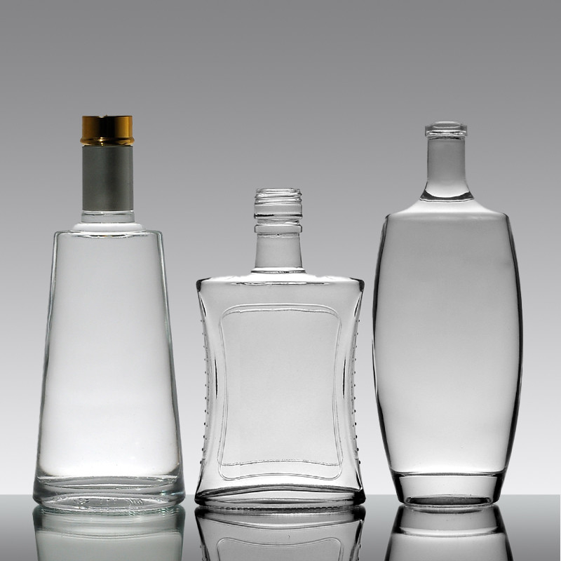Se aceptan botellas de vidrio de cristal vacías de 500 ml y 750 ml personalizadas para agua mineral