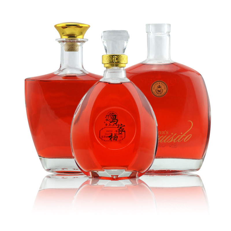 Material de vidrio Super Flint 350ml 550ml 750ml Botella de vidrio de vodka vacía whisky aceptable OEM / ODM