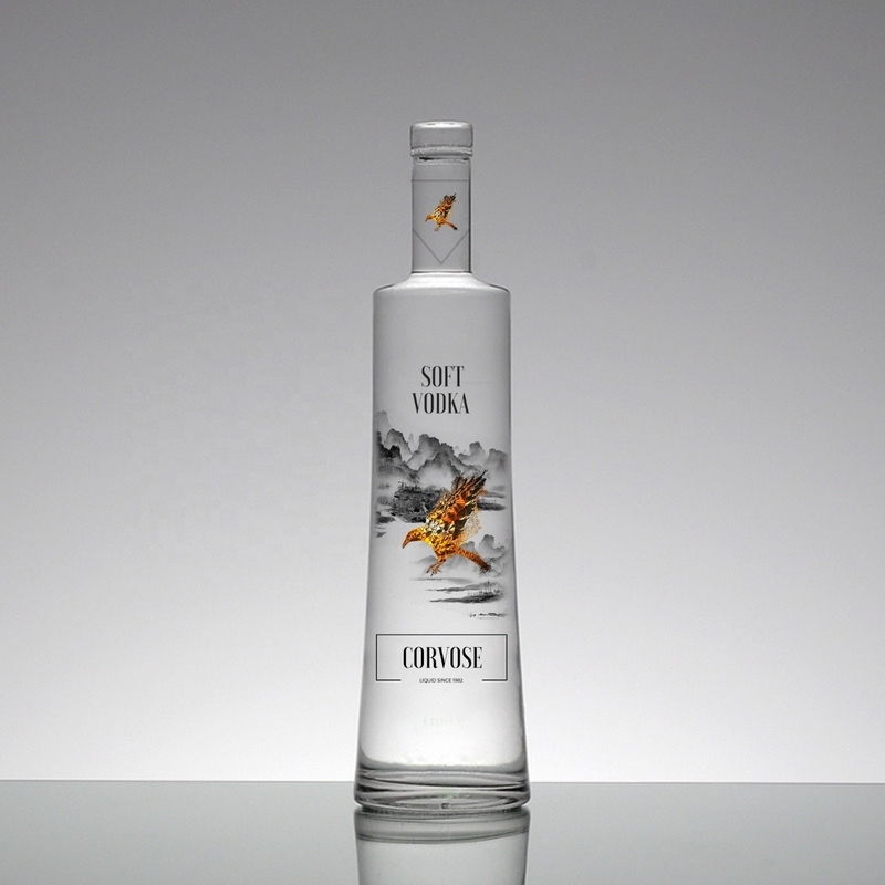 375ml 500ml 700ml 750ml Botella de vodka de decoración personalizada con tapas de corcho de OEM / ODM