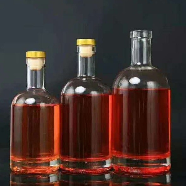 Botellas de licor de vidrio de vidrio de gran calidad de 200 ml, 375 ml, 500 ml y 750 ml con sellado de corcho
