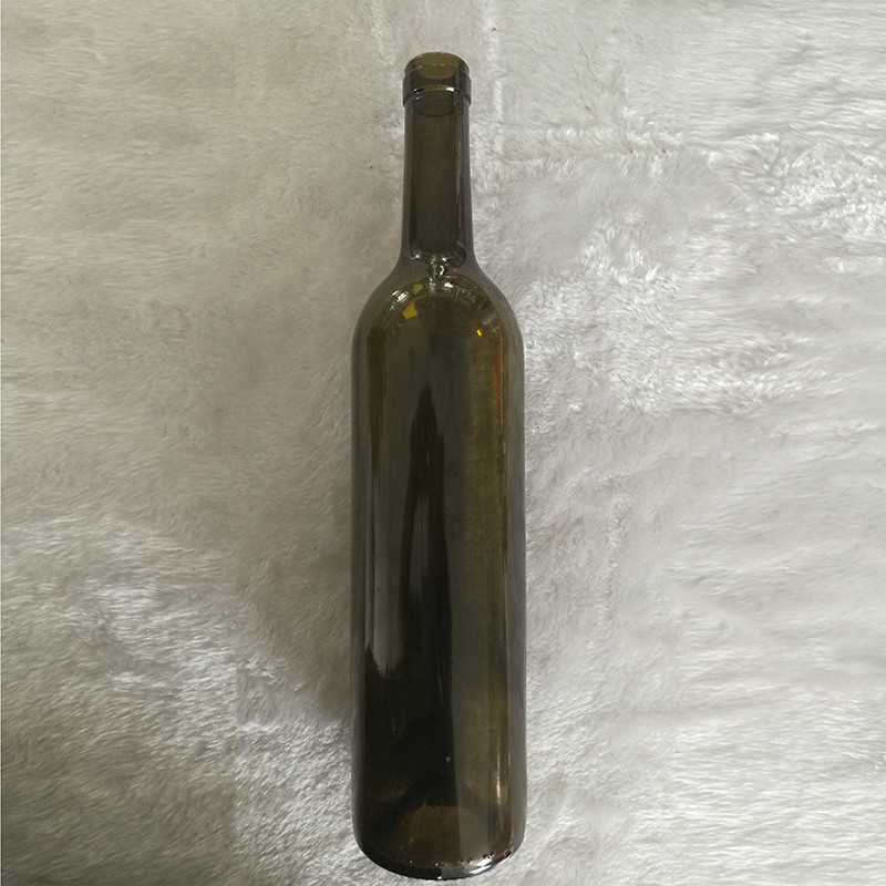 Estampado en caliente Botella de vidrio de ámbar de 750 ml para vodka whisky bebida de brandy