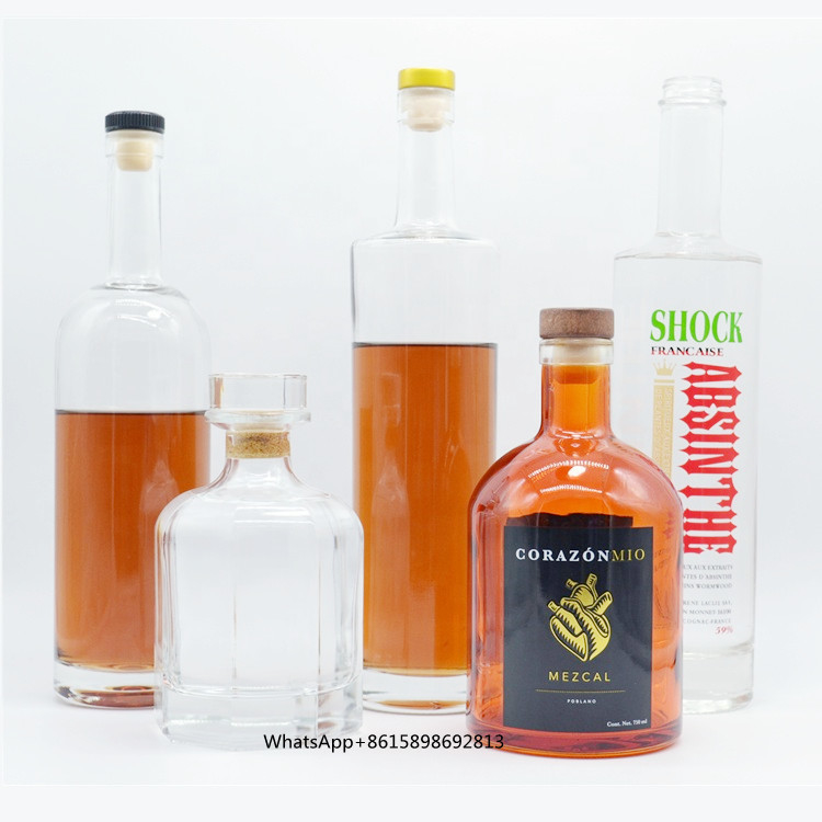 Vidrio de sílex extra blanco 350 ml 500 ml 700 ml 750 ml Botella de vidrio de whisky de licores