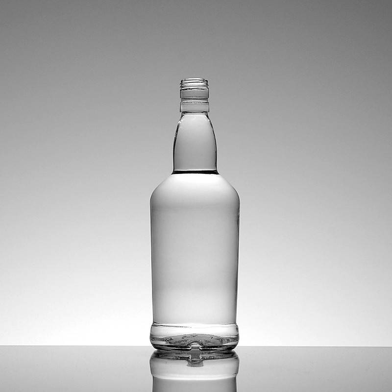 Material de vidrio Super Flint 500ml 700ml 750ml Botella de licor de ron vacío y claro para bebidas